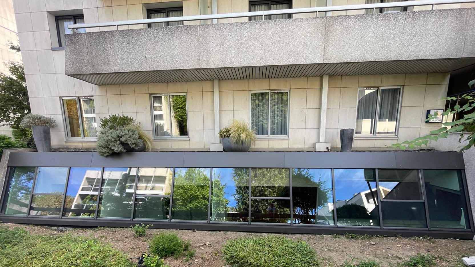 Châssis aluminium de l’Hôtel Mercure Paris Boulogne réalisés par Paquet Fontaine